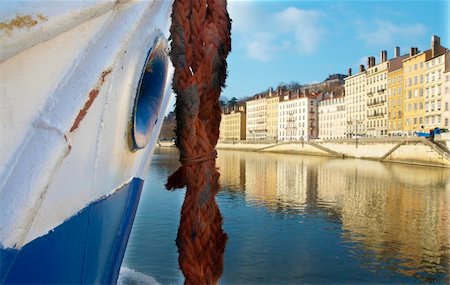 doca seca - river boat Foto de stock - Royalty-Free Super Valor e Assinatura, Número: 400-05385108