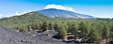 sicily etna - The volcano Etna landscape in a blue sky Photographie de stock - Aubaine LD & Abonnement, Code: 400-05385819