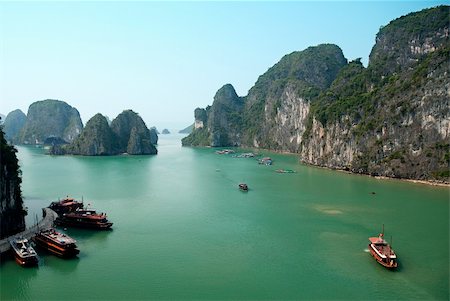 simsearch:400-05386174,k - boats on halong bay in vietnam Stock Photo - Budget Royalty-Free & Subscription, Code: 400-05386169