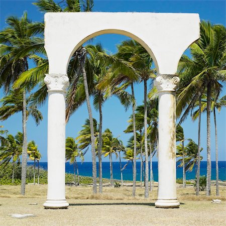 simsearch:6119-08170237,k - memorial of Christopher Columbus's landing, Bahia de Bariay, Holguin Province, Cuba Foto de stock - Super Valor sin royalties y Suscripción, Código: 400-05387209