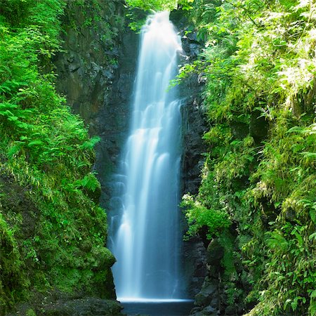 simsearch:400-05387259,k - Cranny Falls, County Antrim, Northern Ireland Stock Photo - Budget Royalty-Free & Subscription, Code: 400-05387258