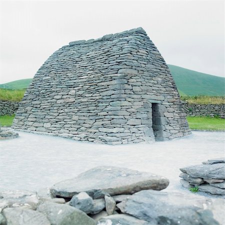 simsearch:400-05753413,k - Gallarus Oratory, County Kerry, Ireland Stock Photo - Budget Royalty-Free & Subscription, Code: 400-05387298