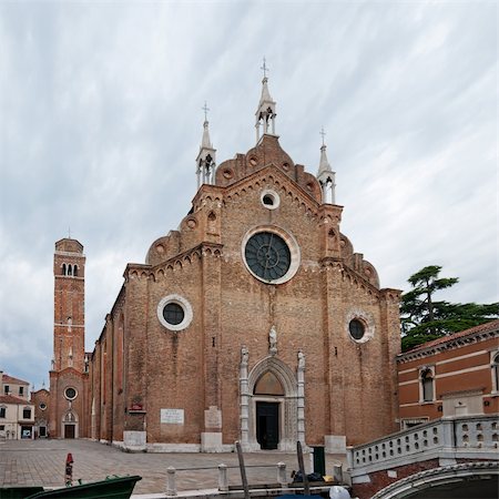 simsearch:400-05387777,k - Basilica dei Frari in Venice, Italy Foto de stock - Royalty-Free Super Valor e Assinatura, Número: 400-05387618