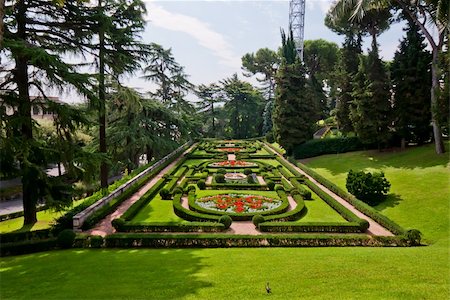 View at the Vatican Gardens in Rome, Italy Stockbilder - Microstock & Abonnement, Bildnummer: 400-05387701