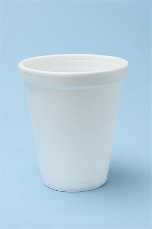 poliestireno - White Styrofoam cup on seamless background Foto de stock - Super Valor sin royalties y Suscripción, Código: 400-05388475