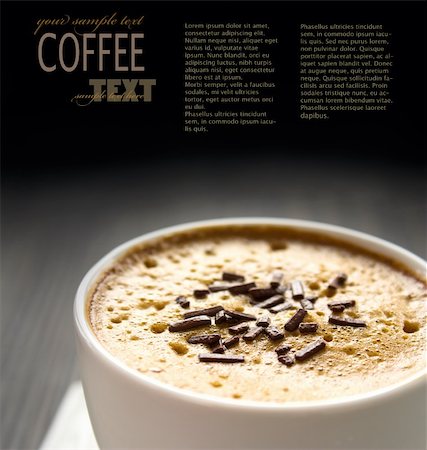 Cappuccino in white cup  with chocolate sprinkles Photographie de stock - Aubaine LD & Abonnement, Code: 400-05382400