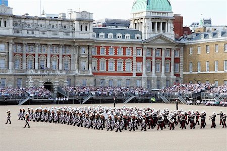 London, UK - June 15, 2006: Massed Bands at Beating Retreat 2006. Beating Retreat is a military ceremony takes place on Horse Guard Parade in White Hall, London. This ceremony is performed by military band like bands of the Foot Guards and Household Cavalry etc. Stockbilder - Microstock & Abonnement, Bildnummer: 400-05383887