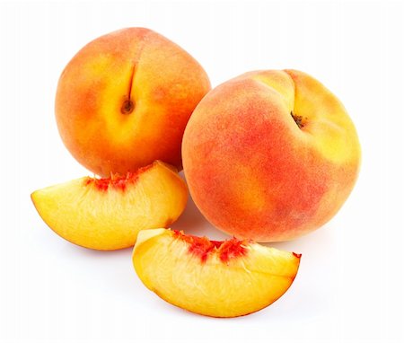 peaches yellow - fresh peach with cut isolated on white background Photographie de stock - Aubaine LD & Abonnement, Code: 400-05664135