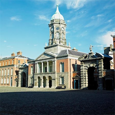 dublin castle exterior - Dublin Castle, Ireland Stock Photo - Budget Royalty-Free & Subscription, Code: 400-05668111