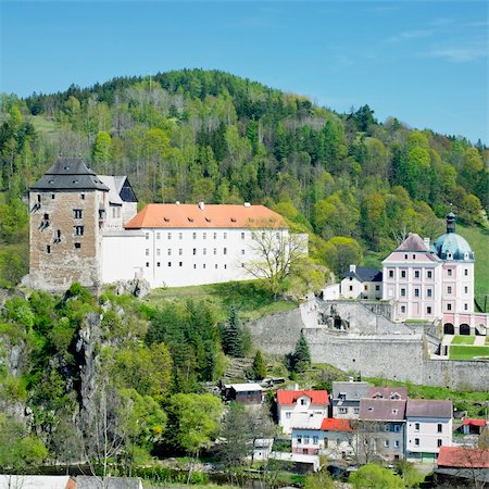 simsearch:400-05690633,k - castle Becov nad Teplou, Czech Republic Photographie de stock - Aubaine LD & Abonnement, Code: 400-05668172