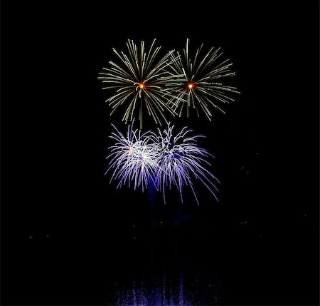 simsearch:400-08194145,k - Colorful fireworks with water reflection Stock Photo - Budget Royalty-Free & Subscription, Code: 400-05663791