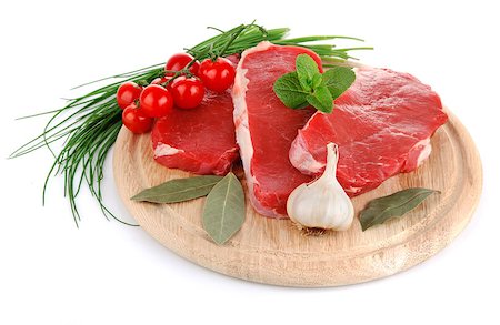 simsearch:400-05939266,k - raw meat with fresh vegetables isolated on white background Photographie de stock - Aubaine LD & Abonnement, Code: 400-05663830