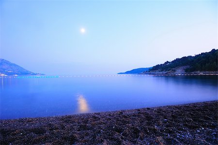 simsearch:400-05730777,k - Adriatic sea in moonlight Photographie de stock - Aubaine LD & Abonnement, Code: 400-05678010