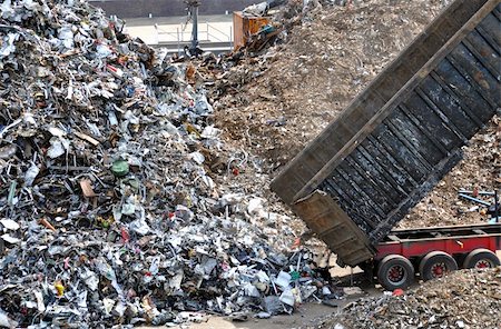 simsearch:694-03327856,k - Truck unloading metal waste for recycling Stock Photo - Budget Royalty-Free & Subscription, Code: 400-05670076