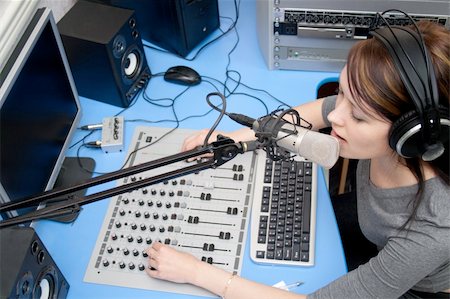 deejay (female) - A radio DJ announces news in a studio Stock Photo - Budget Royalty-Free & Subscription, Code: 400-05671006