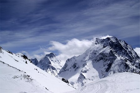 simsearch:400-07222348,k - Caucasus Mountains. Region Dombay, Mount Dombay-Ulgen. Fotografie stock - Microstock e Abbonamento, Codice: 400-05672225