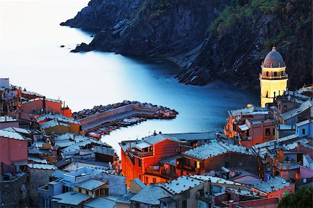 riviera town - Vernazza Village, Cinque Terre, Italy Stock Photo - Budget Royalty-Free & Subscription, Code: 400-05672416