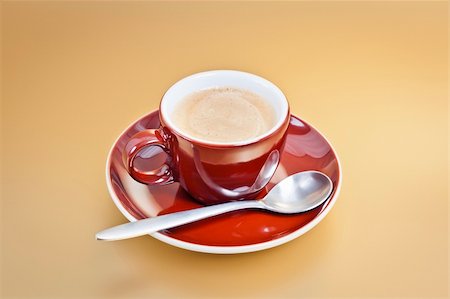 simsearch:400-05382322,k - A cup of coffee with on black background Stockbilder - Microstock & Abonnement, Bildnummer: 400-05672850