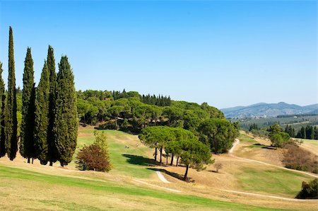 Beautiful golf course, situated in the hills of Tuscany, Italy Photographie de stock - Aubaine LD & Abonnement, Code: 400-05686446