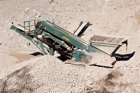 simsearch:400-05325243,k - Making of crushed stone at stone quarry, Austria Photographie de stock - Aubaine LD & Abonnement, Code: 400-05689342