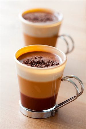 simsearch:400-08338397,k - Close-up of delicious hot chocolate with chocolate sprinkles Photographie de stock - Aubaine LD & Abonnement, Code: 400-05680671