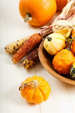 A display of colorful Fall squash and pumpkins Photographie de stock - Aubaine LD & Abonnement, Code: 400-05680861