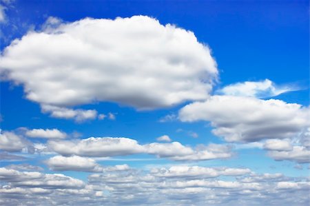 simsearch:400-05880107,k - Light clouds on the background of a blue sky. Edited saturation Stockbilder - Microstock & Abonnement, Bildnummer: 400-05680962