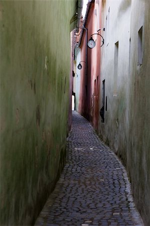 pergamepaper (artist) - the narrowest street in romania, brasov Photographie de stock - Aubaine LD & Abonnement, Code: 400-05683874