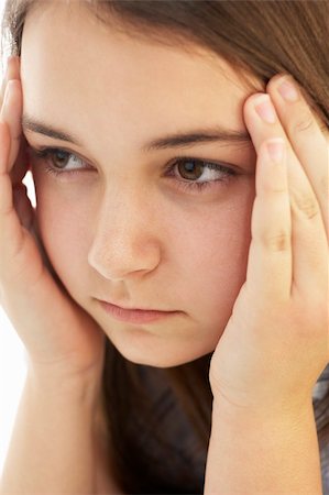 simsearch:400-05734794,k - Portrait Of Stressed Young Girl Foto de stock - Super Valor sin royalties y Suscripción, Código: 400-05697074