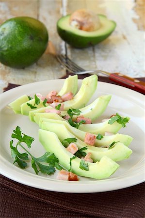 simsearch:400-04293911,k - vegetable salad with avocado Stock Photo - Budget Royalty-Free & Subscription, Code: 400-05699174