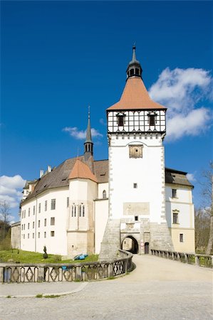 simsearch:400-05690633,k - Castle Blatna, Czech Republic Photographie de stock - Aubaine LD & Abonnement, Code: 400-05690634