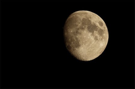 simsearch:400-05023537,k - detailed photo of moon via telescope Photographie de stock - Aubaine LD & Abonnement, Code: 400-05704586