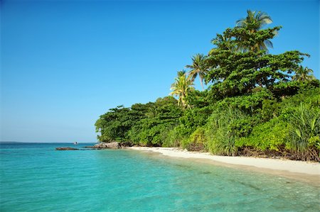 simsearch:400-05742448,k - Stunnig remotel island in Karimunjawa, Indonesia Stockbilder - Microstock & Abonnement, Bildnummer: 400-05705888