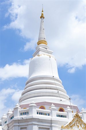 simsearch:400-05344732,k - White Pagoda in the bright sky and clouds. Stock Photo - Budget Royalty-Free & Subscription, Code: 400-05706710