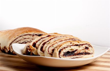 strudel - Fresh home made strudel served in a plate Stock Photo - Budget Royalty-Free & Subscription, Code: 400-05707984