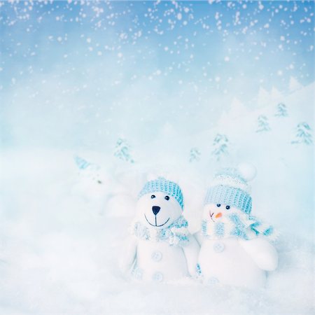 simsearch:400-04048124,k - Christmas card. Winter background with polar bear and snowman and star  in the night Stock Photo - Budget Royalty-Free & Subscription, Code: 400-05701391