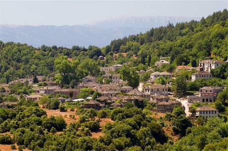 A panoramic view to the village of Papigo, in Zagori area, northern Greece Photographie de stock - Aubaine LD & Abonnement, Code: 400-05716201