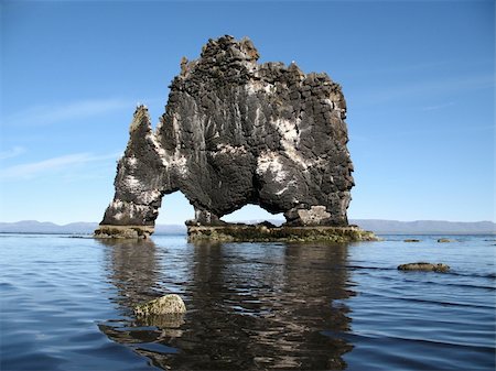 dragon color blue - Hvitserkur rock : troll or thirsty dragion? Stock Photo - Budget Royalty-Free & Subscription, Code: 400-05717717