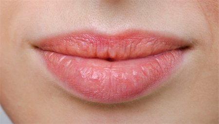 simsearch:400-05279995,k - female sensual lips closeup without makeup Stockbilder - Microstock & Abonnement, Bildnummer: 400-05719542