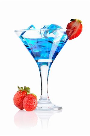 daiquiri de fresa - Blue Curacao cocktail isolated on white Foto de stock - Super Valor sin royalties y Suscripción, Código: 400-05711577