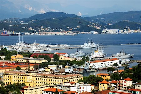 simsearch:400-05671144,k - La Spezia Harbor, Ligurian Coast, Italy, Europe Stock Photo - Budget Royalty-Free & Subscription, Code: 400-05713433