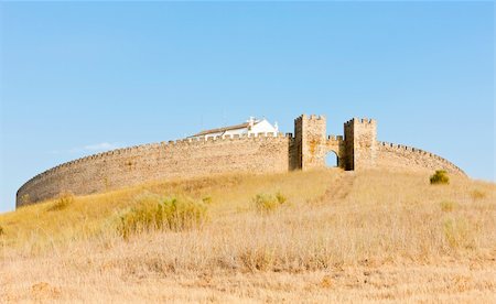 simsearch:400-05362173,k - Arraiolos Castle, Alentejo, Portugal Foto de stock - Super Valor sin royalties y Suscripción, Código: 400-05724378