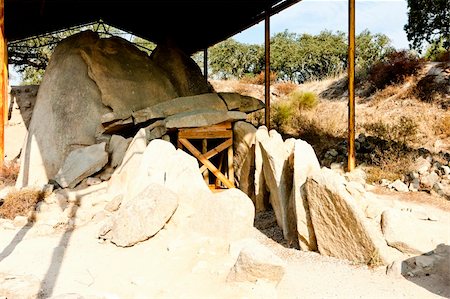 simsearch:400-05724389,k - dolmen of Zambujeiro near Evora, Alentejo, Portugal Stock Photo - Budget Royalty-Free & Subscription, Code: 400-05724391