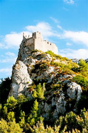 roussillon - Padern Castle, Languedoc-Roussillon, France Photographie de stock - Aubaine LD & Abonnement, Code: 400-05724425