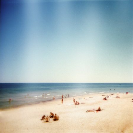 simsearch:400-08112227,k - Designed retro photo. Sunny day on the beach. Grain, dust, colors added as vintage effect. Stock Photo - Budget Royalty-Free & Subscription, Code: 400-05728632