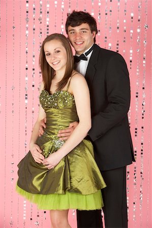 Young Couple Dressed For Party Foto de stock - Super Valor sin royalties y Suscripción, Código: 400-05729066