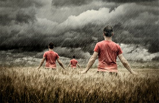 Young peoples touching spikes of wheat while is raining -NOTE-High contrast photography/Grain was added Photographie de stock - Libre de Droits (LD), Artiste: silent47, Le code de l’image : 400-05734122