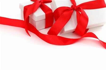 simsearch:400-06070265,k - white gift with red ribbon Stock Photo - Budget Royalty-Free & Subscription, Code: 400-05734259