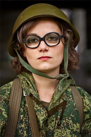 simsearch:400-04434846,k - Comic portrait of a woman in military uniform Stock Photo - Budget Royalty-Free & Subscription, Code: 400-05734701
