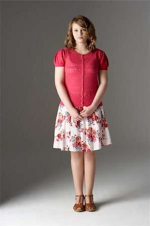 simsearch:400-06105120,k - Studio Portrait Of Fashionably Dressed Teenage Girl Fotografie stock - Microstock e Abbonamento, Codice: 400-05734719